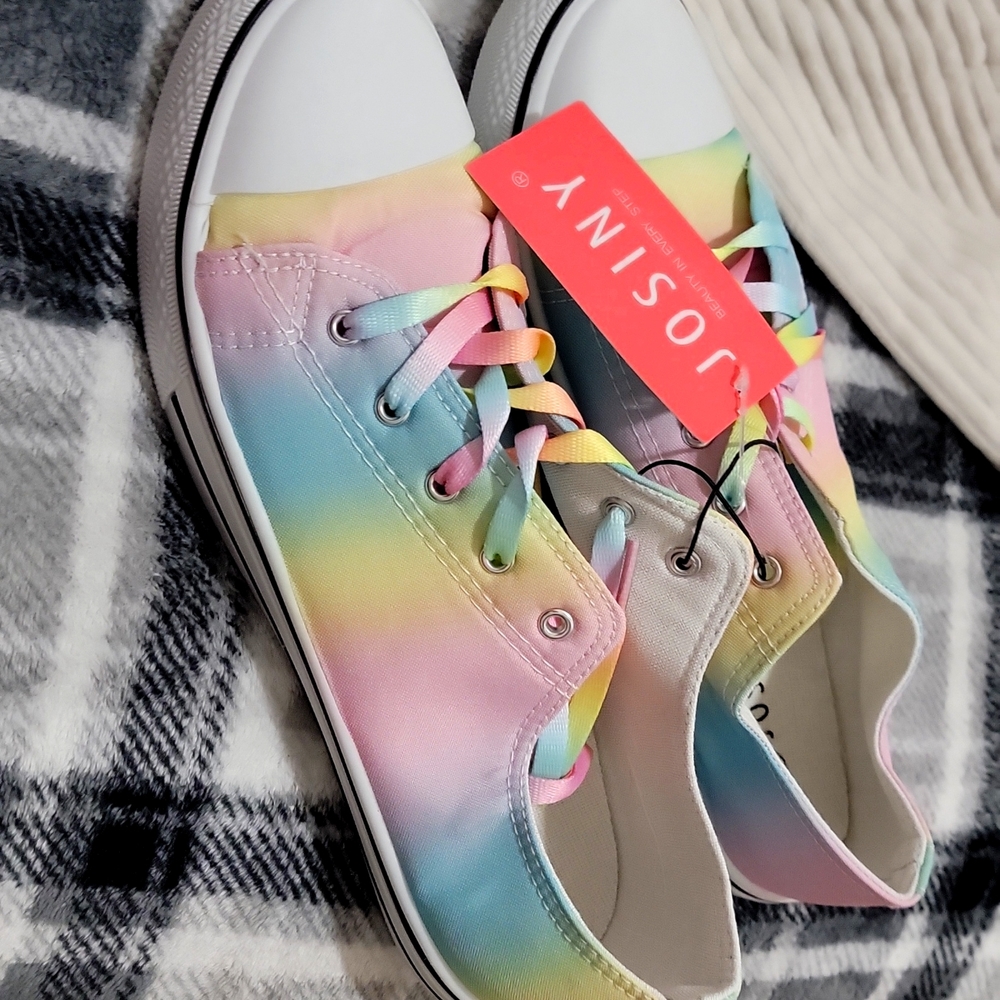 Josiny like convers style